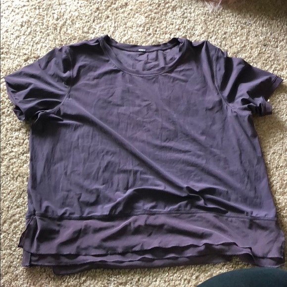Plum colored lulu top - Picture 1 of 3
